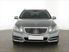Mercedes-Benz E - 2013