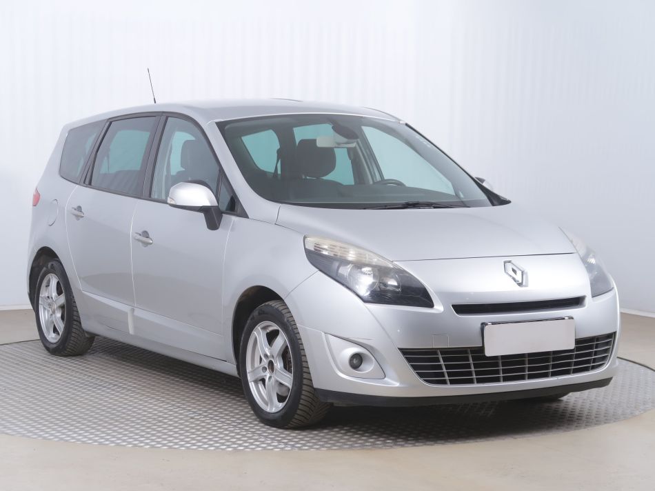 Renault Grand Scenic - 2011