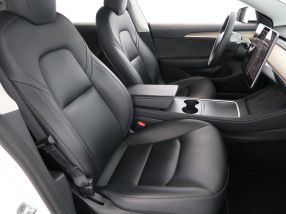 Tesla Model 3 - 2021