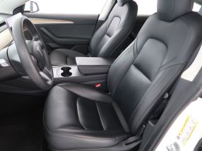 Tesla Model 3 - 2021