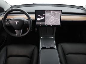 Tesla Model 3 - 2021