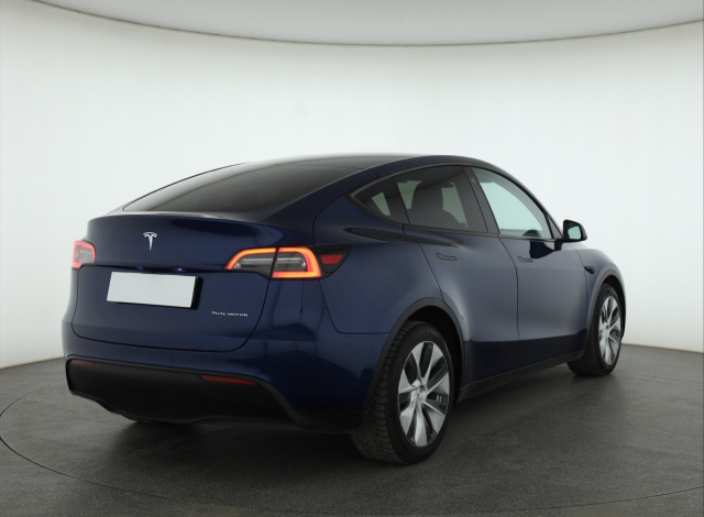 Tesla Model Y Long Range AWD 75kWh