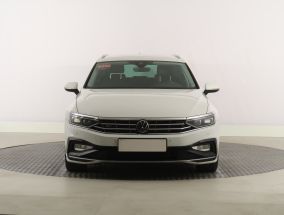 Volkswagen Passat - 2021
