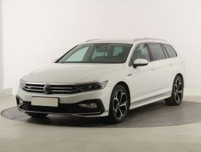 Volkswagen Passat - 2021