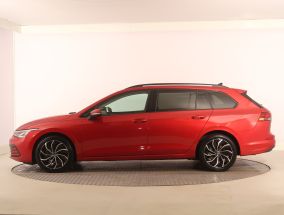 Volkswagen Golf - 2023