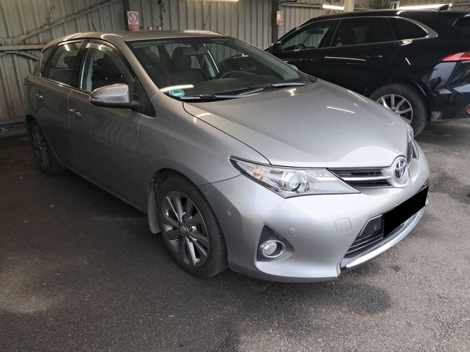 Toyota Auris - 2013