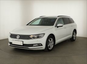 Volkswagen Passat - 2015