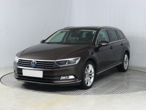 Volkswagen Passat - 2015