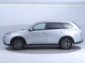Mitsubishi Outlander - 2014