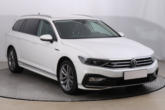 Volkswagen Passat 2021