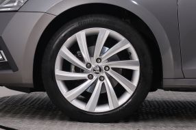 Škoda Octavia - 2023