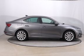 Škoda Octavia - 2023