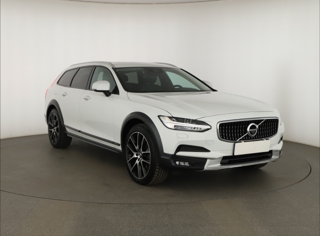 Volvo V90 Cross Country 2020