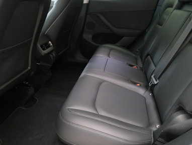 Tesla Model Y - 2021