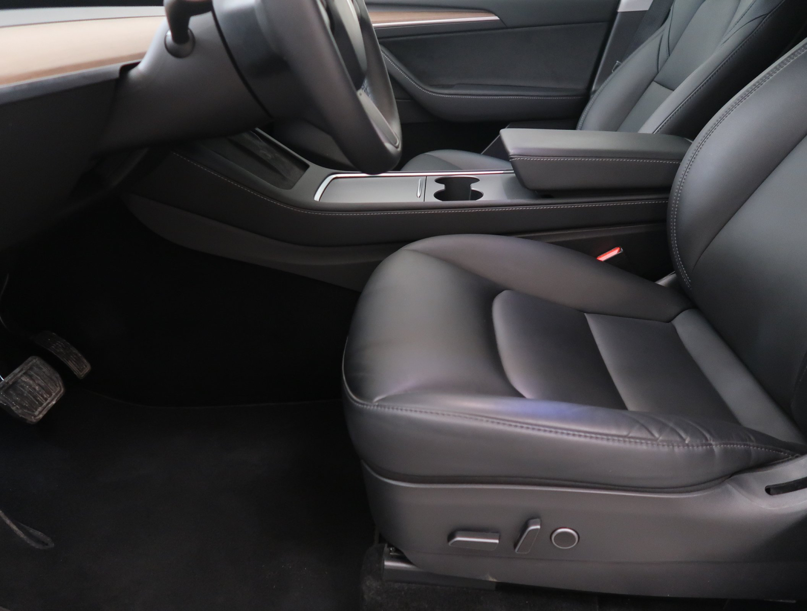 Tesla Model Y - 2021