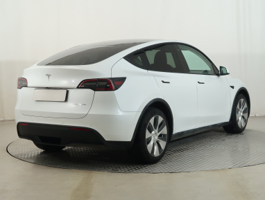 Tesla Model Y - 2021