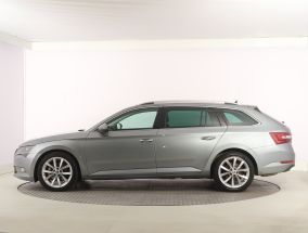 Škoda Superb - 2015