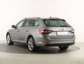 Škoda Superb - 2015