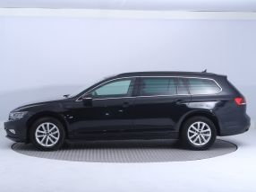 Volkswagen Passat - 2021