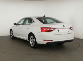 Škoda Superb - 2016