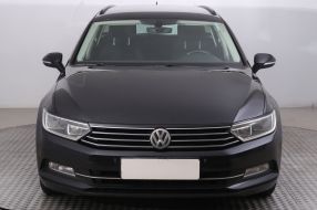 Volkswagen Passat - 2015