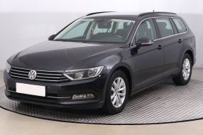 Volkswagen Passat - 2015