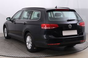 Volkswagen Passat - 2015