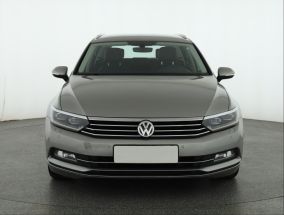 Volkswagen Passat - 2015