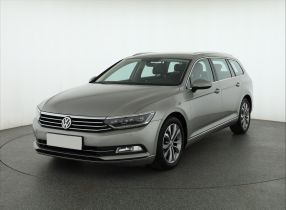 Volkswagen Passat - 2015