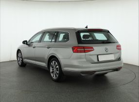 Volkswagen Passat - 2015