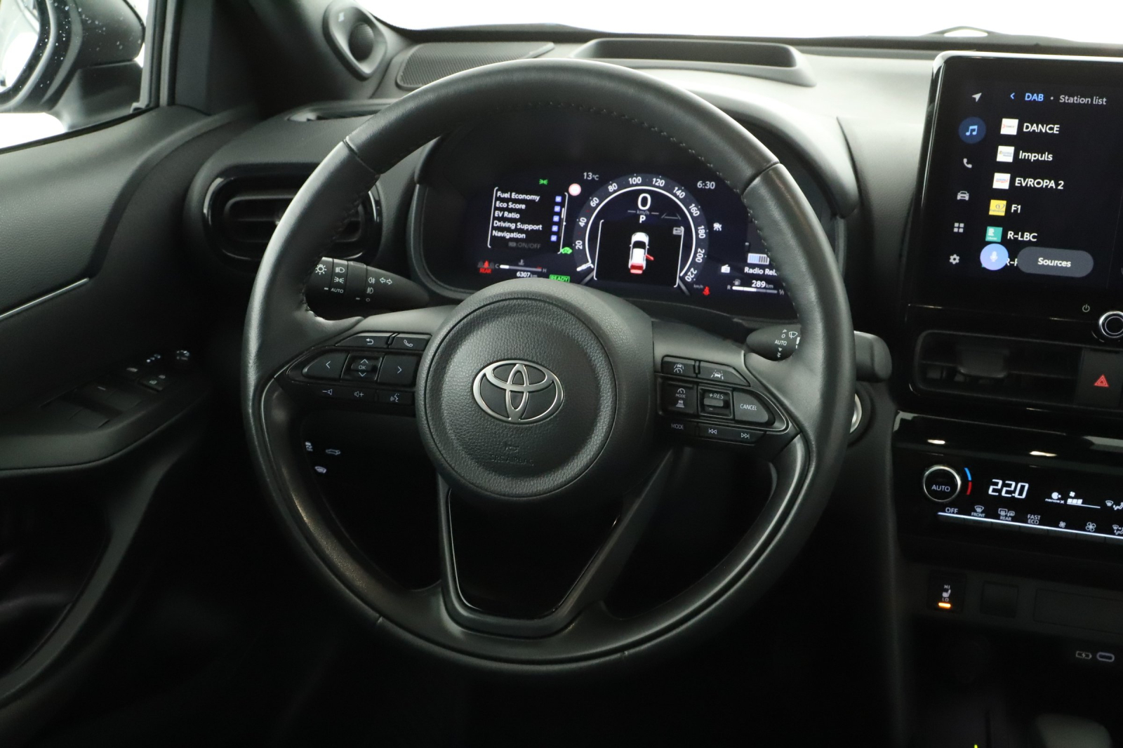 Toyota Yaris Cross - 2024