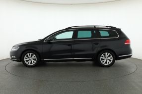 Volkswagen Passat - 2011
