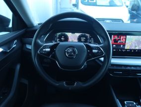 Škoda Octavia - 2023