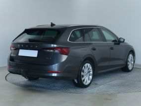 Škoda Octavia - 2023