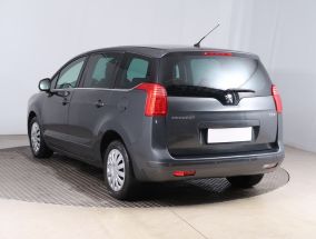 Peugeot 5008 - 2012