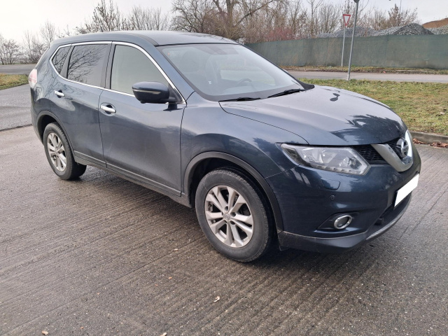 Nissan X-Trail 2015