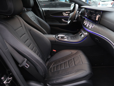 Mercedes-Benz CLS - 2020