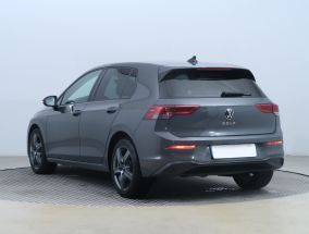 Volkswagen Golf - 2021