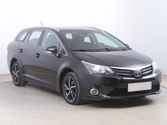 Toyota Avensis 2012
