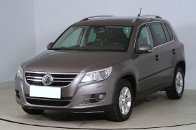 Volkswagen Tiguan - 2010