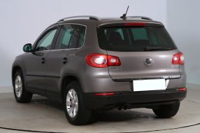 Volkswagen Tiguan - 2010