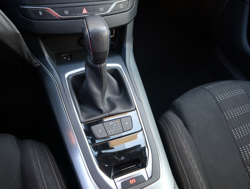 Peugeot 308, 2017