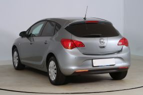 Opel Astra - 2015