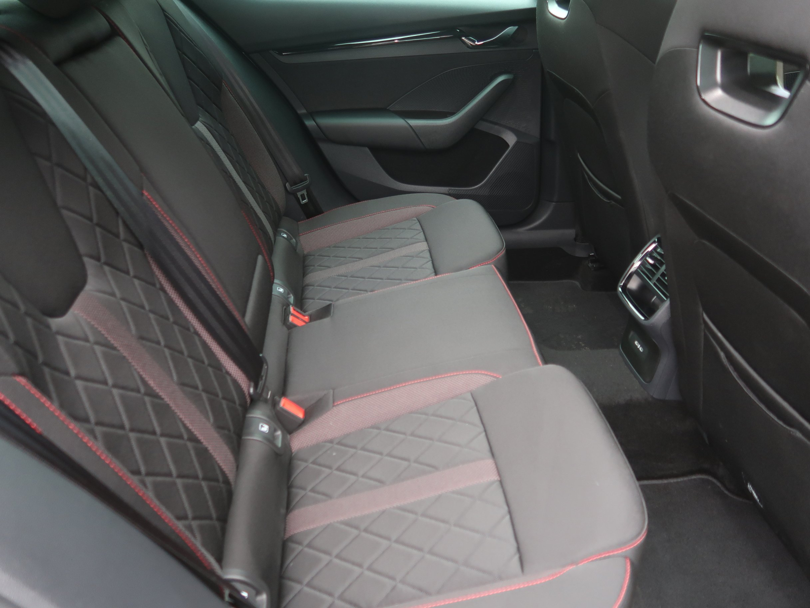 Škoda Octavia - 2024