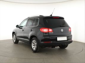 Volkswagen Tiguan - 2010