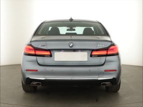 BMW 5 - 2021