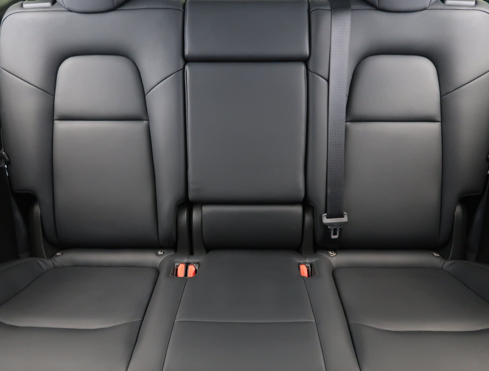 Tesla Model Y - 2023