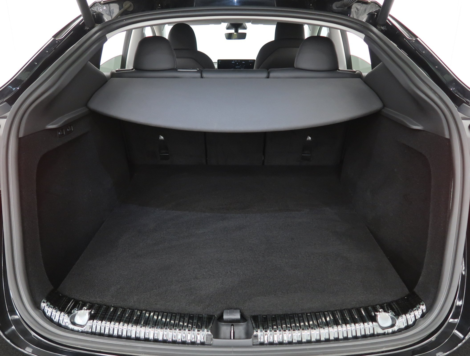 Tesla Model Y - 2023