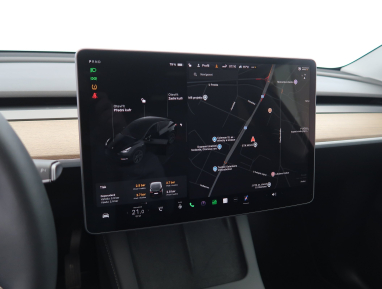 Tesla Model Y - 2023