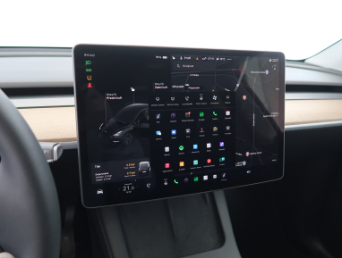 Tesla Model Y - 2023